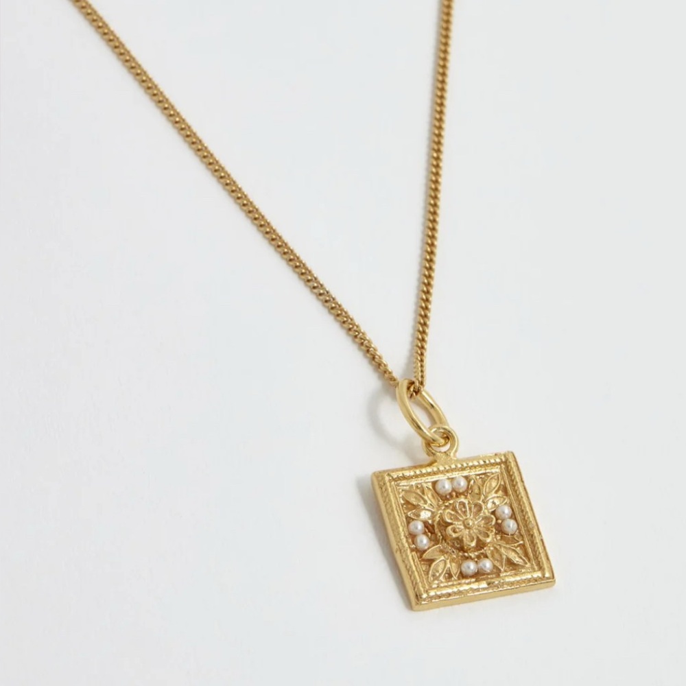 18K Gold plated  Ceres gold pendant necklace